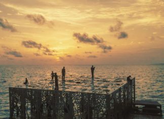 This Aquatic Sculptural Installation in the Indian Ocean Looks Amazing