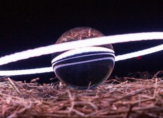 Josh Sheldon Creates Dazzling Light Painting Animations