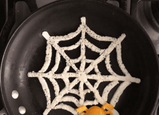 Artist Turns His Breakfast Eggs Into Artworks