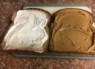 Peanut Butter and Mayonnaise Sandwich Divides the Internet