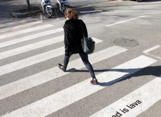 Spanish Artist Makes Funny Interventions in Public Spaces