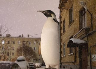 Artist Makes Remarkable Photo Manipulations of Huge Creatures Ruling St. Petersburg