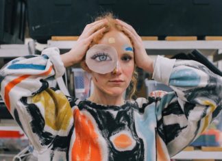 Ellen Rutt’s Geometric Art Is a Pop of Color