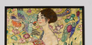 Dame mit Fächer by Gustav Klimt